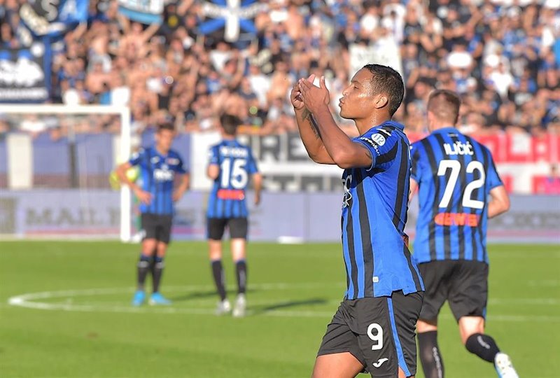 ep luis muriel celebra un gol con el atalanta bc