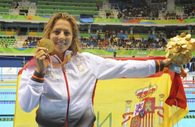 ep nuria marques con su medalla de oro en los juegos de rio de janeiro