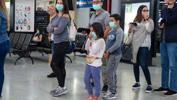 ep pasajeros en el aeropuerto internacional ramon villeda morales en la ciudad de san pedro sula