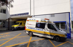 ep una ambulancia abandona el servicio de urgencias de un hospital de bizkaia