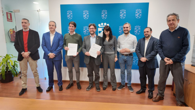 firma del contrato de servicios urbanos de pinto 