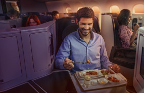 10 foto hombre comiendo 10 foto hombre comiendo