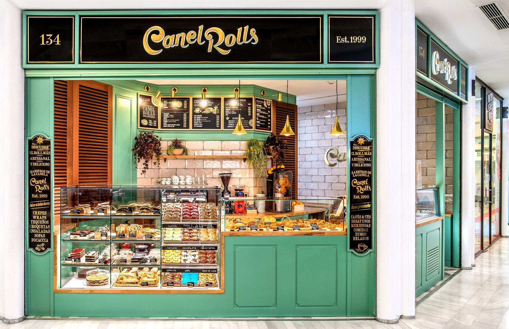 1560768576 canel rolls baja