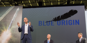 amazon-veut-livrer-sur-la-lune-livraison-amazon-jeff-bezos-blue-origin amazon-veut-livrer-sur-la-lune-livraison-amazon-jeff-bezos-blue-origin