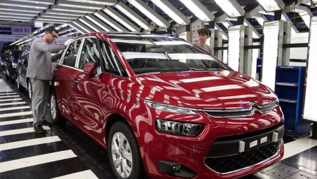 ep archivo   el superavit comercial del automovil en espana aumento un 658 en enero hasta los 7769