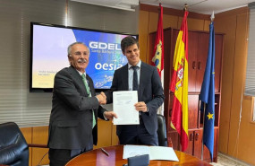 ep archivo   i d el presidente del grupo oesia luis furnells y el director general de santa barbara