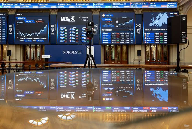 El Ibex se mantiene firme y sigue subiendo tras el BCE y el IPC de EEUU