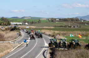 ep archivo   tractora en villamartin en defensa del campo en el ano 2020