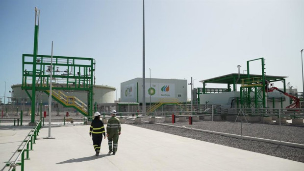 ep bp e iberdrola exploran aumentar produccion de hidrogeno verde en refineria de castellon con