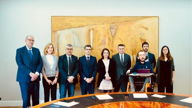 ep comision de seguimiento del acuerdo de coalicion entre psoe y podemos con ivan redondo felix