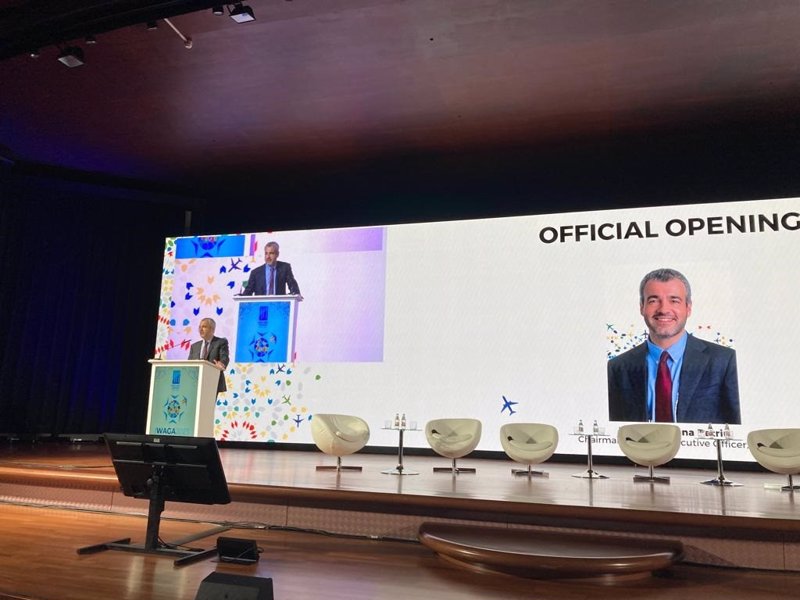 Aena nada contracorriente en el Ibex gracias a una mejora de Morgan Stanley