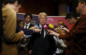 ep el expresidente del gobierno felipe gonzalez atiende a los medios de comunicacion antes de la
