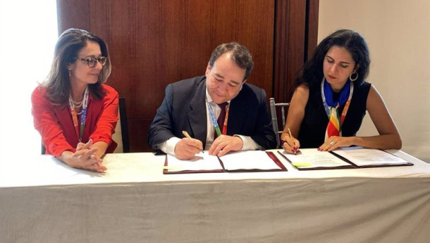 ep el ico y el bndes firman un acuerdo de financiacion de 180 millones para apoyar a las empresas