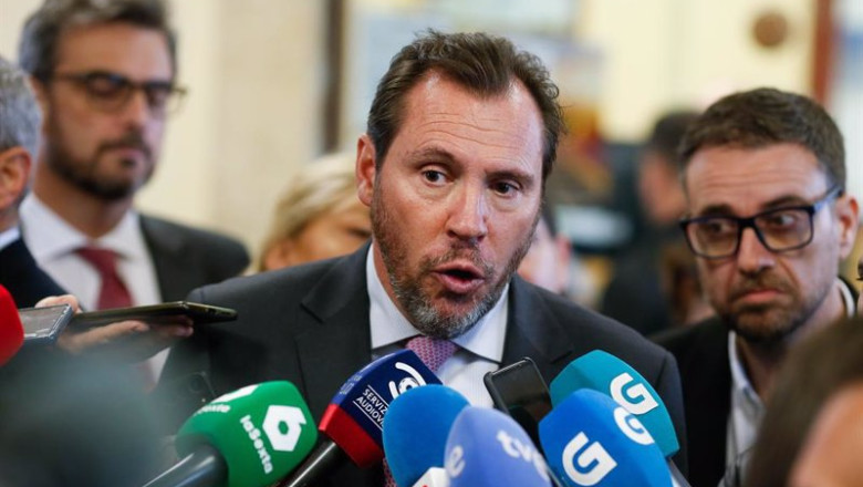 ep el ministro de transportes oscar puente realiza declaraciones a los medios en su visita a lugo ep el ministro de transportes oscar puente realiza declaraciones a los medios en su visita a lugo