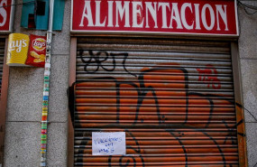 ep exterior de un negocio de alimentacion cerrado por vacaciones durante un mes en madrid espana a 9 ep exterior de un negocio de alimentacion cerrado por vacaciones durante un mes en madrid espana a 9