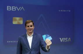 ep gonzalo rodriguez director de desarrollo de negocio de bbva en espana presenta la tarjeta aqua