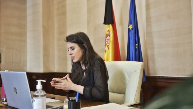 ep irene monteroministra de igualdad se reune con responsables de ccoo y ugt ep irene monteroministra de igualdad se reune con responsables de ccoo y ugt