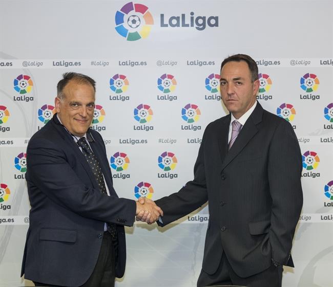 Javier Tebas firma un acuerdo con ProLiga para Segunda B y Tercera | LALIGA ep javier tebas firmaacuerdoproligasegunda btercera