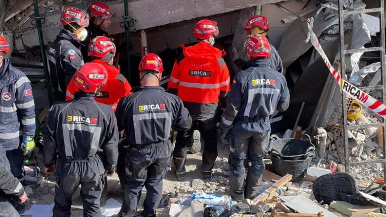 ep labores del equipo del ericam desplegado en turquia tras el terromoto ep labores del equipo del ericam desplegado en turquia tras el terromoto