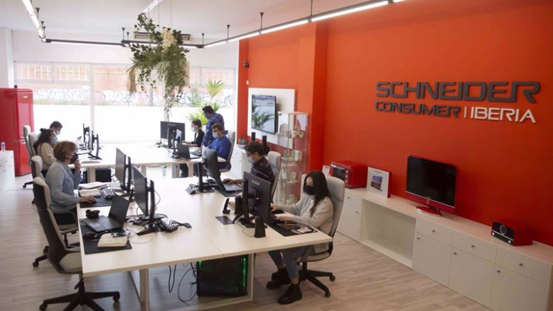 Nuevas oficinas en Torrelavega (Cantabria) de Schneider Consumer. | SCHNEIDER ep nuevas oficinas en torrelavega cantabria de schneider consumer