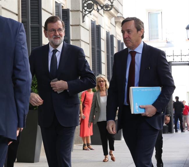 ep rajoyrafael hernandosu llegadacongresodebatela mocion