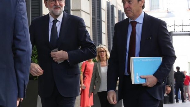 ep rajoyrafael hernandosu llegadacongresodebatela mocion