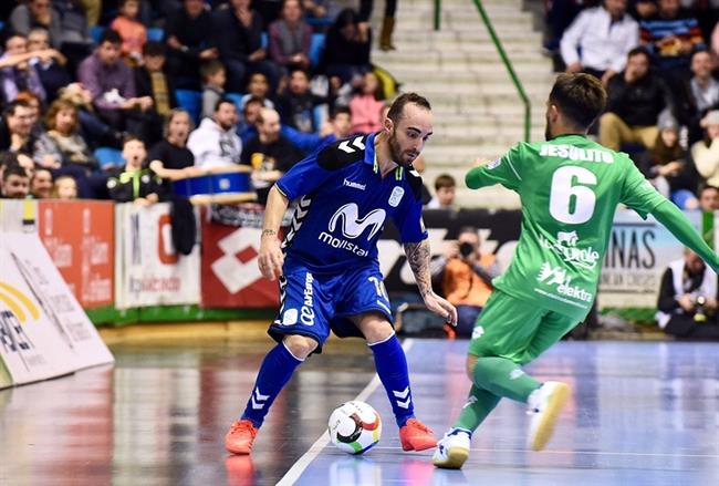Ricardinho se zafa de un rival en un Inter-Magna Gurpea | SANDRA SANTIAGO / INTER ep ricardinhozafaun rivalun inter-magna gurpea