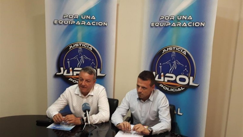 El secretario general de Jupol, José María García, y el responsable de Comunicación, Pablo Pérez, anuncian que declaran conflicto colectivo para reclamar una equiparación salarial "real" | EUROPA PRESSEL SECRETARIO GENERAL DE JUPOL, JOSÉ M ep secretario generaljupol jose maria garcia yresponsablecomunicacion pablo perez anunciandeclaran conflicto colectivoreclamarequiparacion salarial real