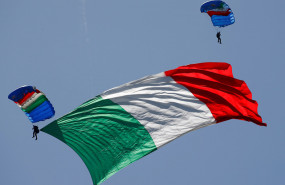 paracaidistas-bandera-italia