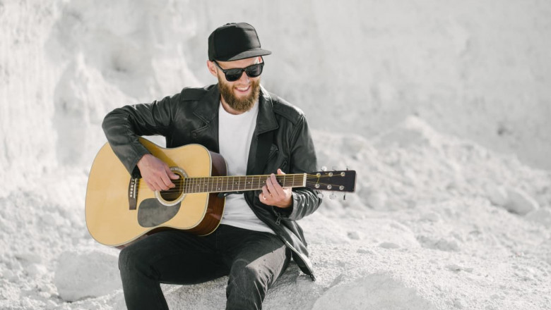 1619592144 escoger guitarra acustica