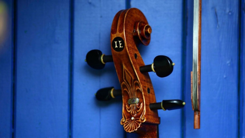 1621291278 six baroque suites for cello solo samuel maynez