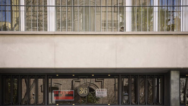 ep archivo   carteles de venta y alquiler de pisos en el barrio de almagro a 12 de marzo de 2023 en