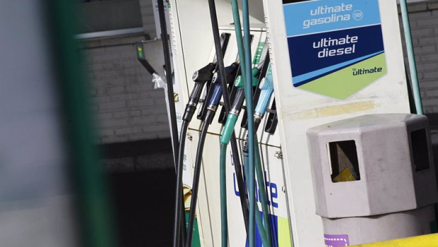 ep archivo   las patronales de gasolineras apoyan la solucion italiana ante las practicas