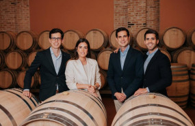 ep archivo   responsables de la bodega centenaria emilio moro