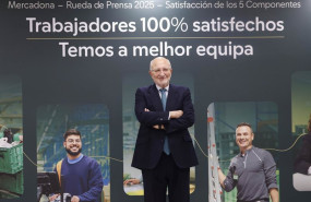 ep el presidente de mercadona juan roig c durante una rueda de prensa a 10 de marzo de 2026 en