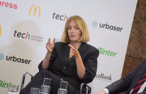 ep la directora corporativa de mcdonalds espana paloma cabral interviene una mesa coloquio sobre