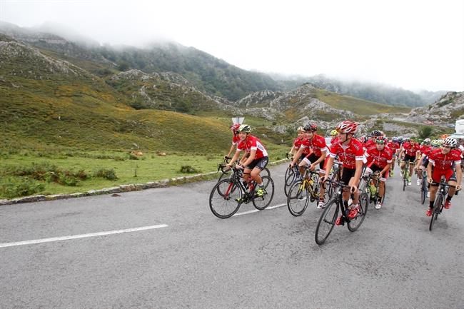 ep la vuelta campus cofidis celebrasegunda edicion