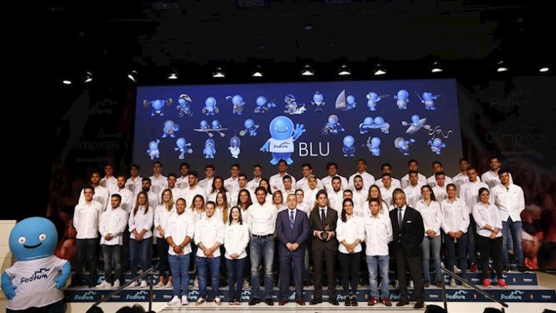 ep rafa nadal y alejandro blanco en presentacion becas podium ep rafa nadal y alejandro blanco en presentacion becas podium