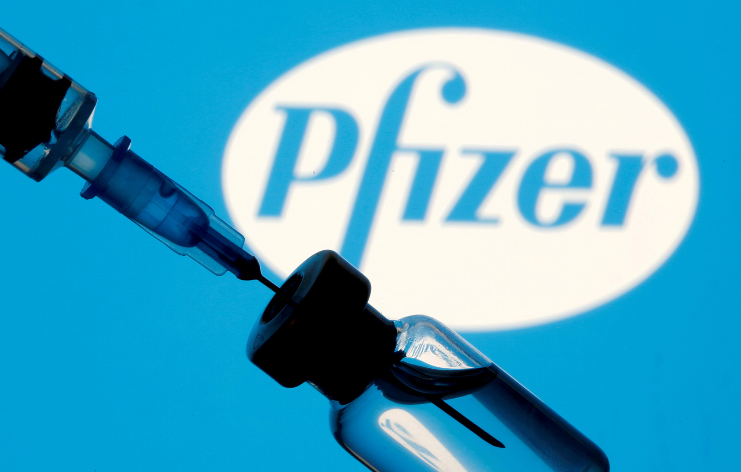 Pfizer está que se sale... del canal