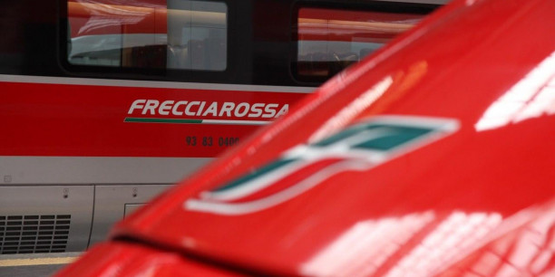 train a grande vitesse frecciarossa de trenitalia