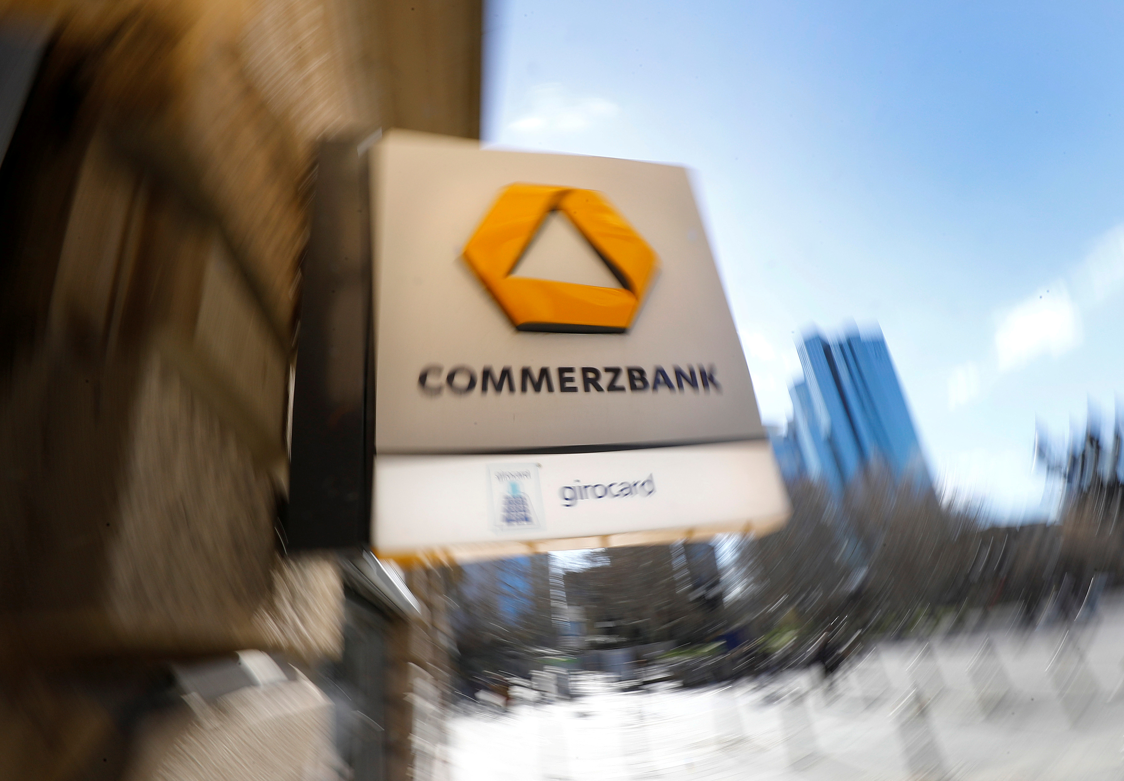 commerzbank-s-attend-a-des-benefices-en-baisse-cette-annee