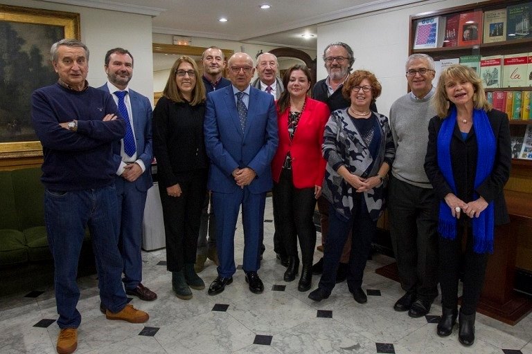 ep algunos de los miembros de la candidatura encabezada por juan cano en el centro que ha ganado las ep algunos de los miembros de la candidatura encabezada por juan cano en el centro que ha ganado las