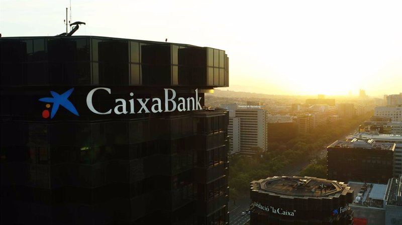 CaixaBank se dispara en el Ibex y marca máximos históricos tras sus resultados