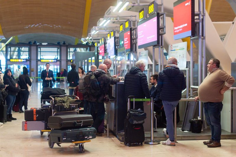 Aena cierra el primer trimestre de 2024 con 60,7 millones de pasajeros, un 13,2% más