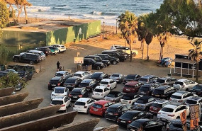 ep coches aparcados en la playa