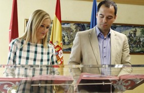 ep cristina cifuentes e ignacio aguadola firmaacuerdo 20170419151802