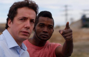 ep el actor vito sanz y el debutante mohamed zidane barry en la pelicula a este lado del mundo de
