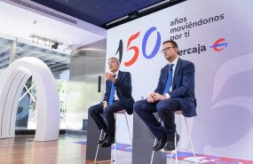 ep el consejero delegado de ibercaja victor iglesias izquierda y el director de comunicacion marca y