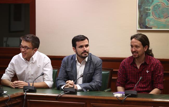Errejón, Garzón y Pablo Iglesias en el Congreso (Archivo) | Europa Press - Archivo ep errejon garzonpablo iglesiascongreso archivo