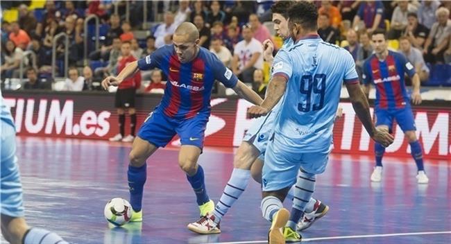 Ferrao, del Barça Lassa, en el partido ante el Levante | LNFS ep ferrao del bara lassa enpartidolevante